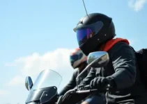 capacete e antena corta-pipa
